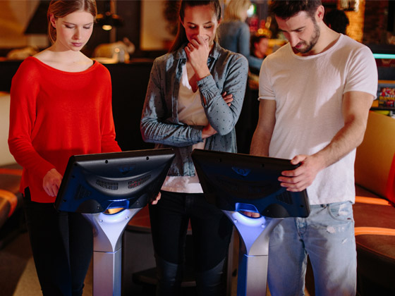 qubicaamf-bowling-console-soupertouch-LED-Color-Effects.jpg