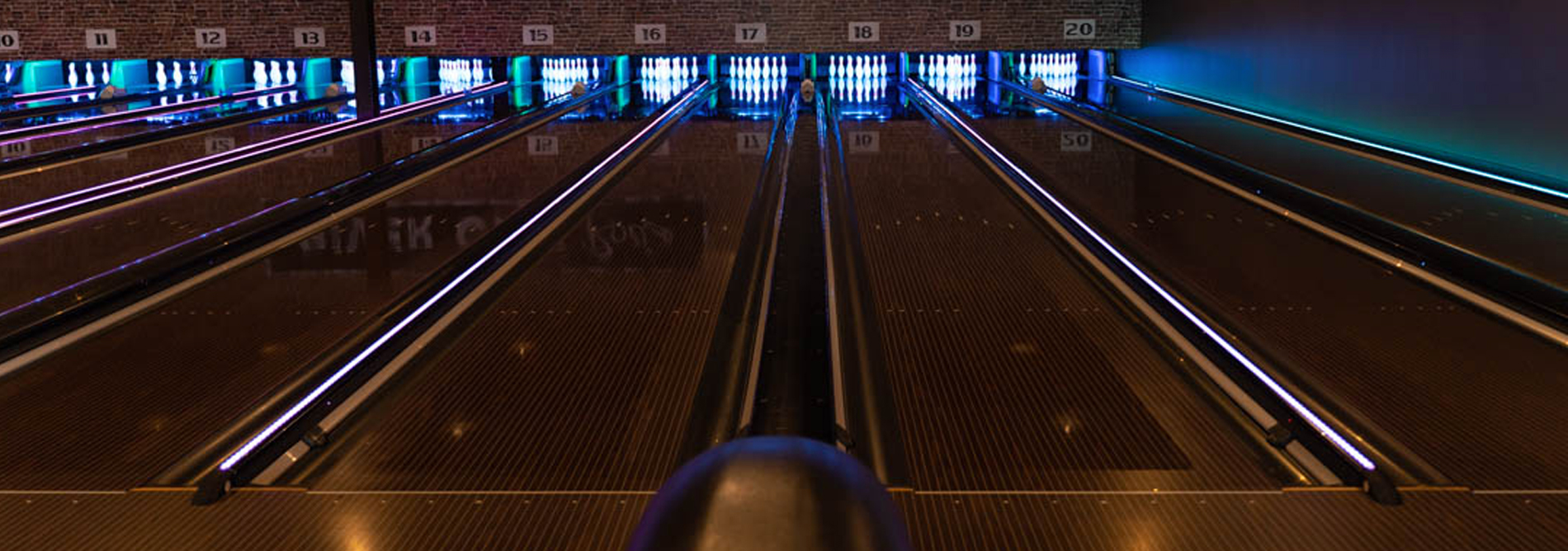 Bowling-QubicaAMF-CAPPING-LIGHTS-Capping-Illumination-built-for-Bowling-banner.jpg