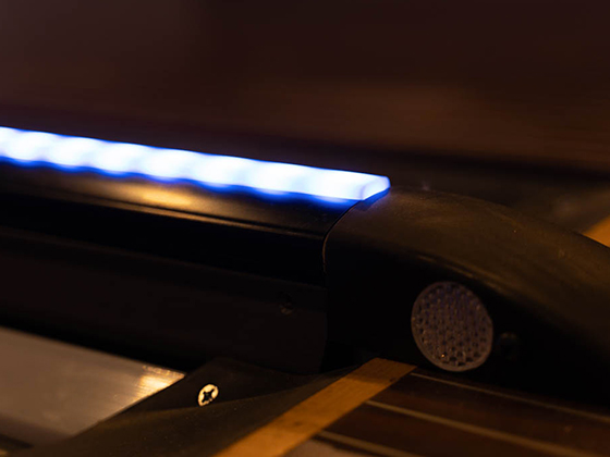 Bowling-QubicaAMF-CAPPING-LIGHTS-exclusive-even-beam-of-color-tile.jpg
