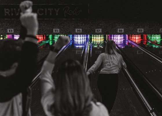 qubicaamf-bowling-2022-edge-free-CenterPunch-LED-Pin-Lighting-tile