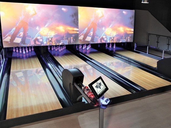 Bowling-QubicaAMF-Flyn-Ducks-VIDEO-MASKING-OPTIONS-tile.jpg