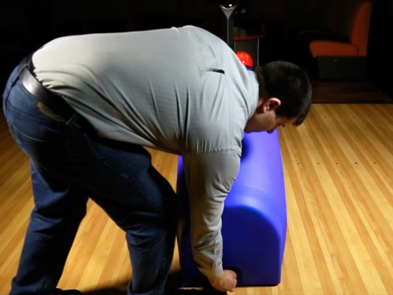 Bowling-QubicaAMF-furniture-Harmony-Drive-system-moving-parts-fully-guarded-ball-return.jpg
