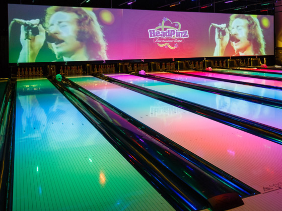 Bowling-QubicaAMF-furniture-harmony-video-masq-Integrated-Design.jpg