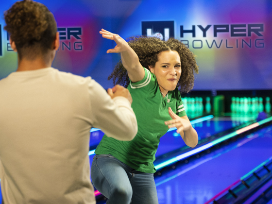 Bowling-QubicaAMF-hyper-bowling-Everyone-can-Play-and-Win-tile.jpg