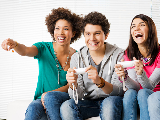 qubicaamf-bowling-hyperbowling-VIDEO-GAME-APPEAL-tile.jpg