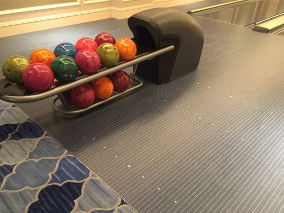 Bowling-QubicaAMF-lanes-boutique-lanes-Features.jpg