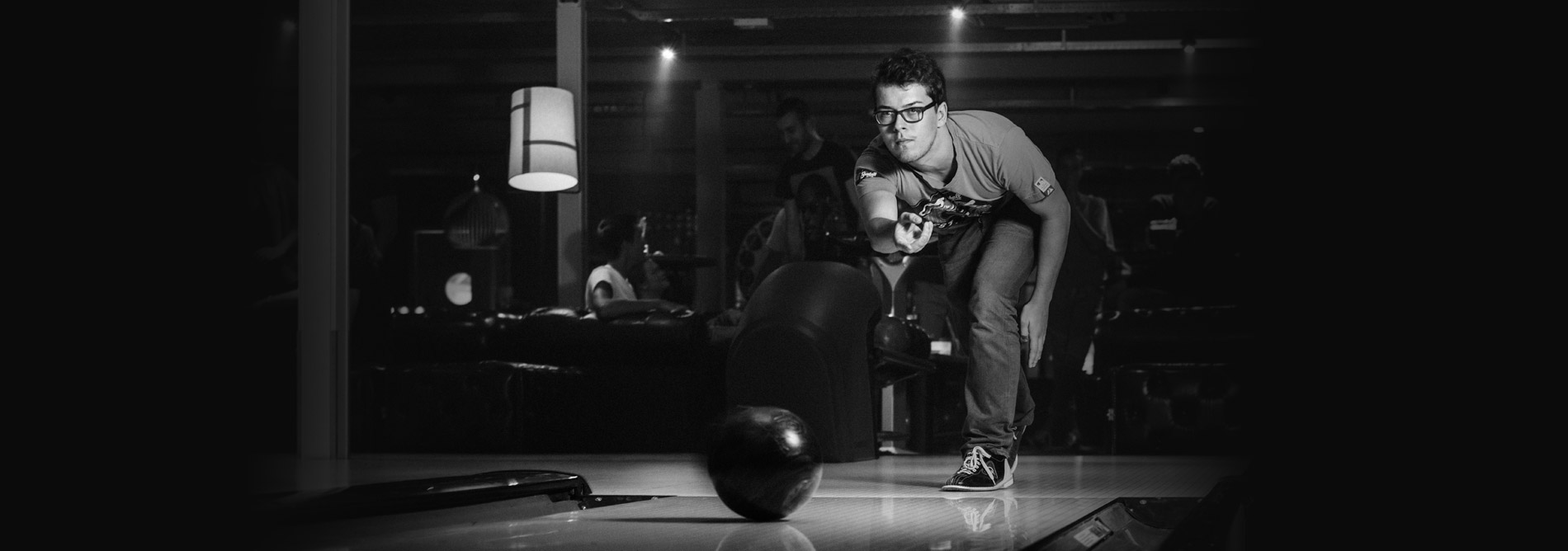 Bowling-QubicaAMF-lanes-spl-boutique-experience-banner.jpg