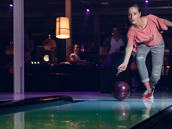 Bowling-QubicaAMF-lanes-spl-boutique-First-Impression.jpg
