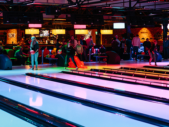 QUBICAAMF-bowling-boutique-Bowling-&-Resto-Lounge.jpg