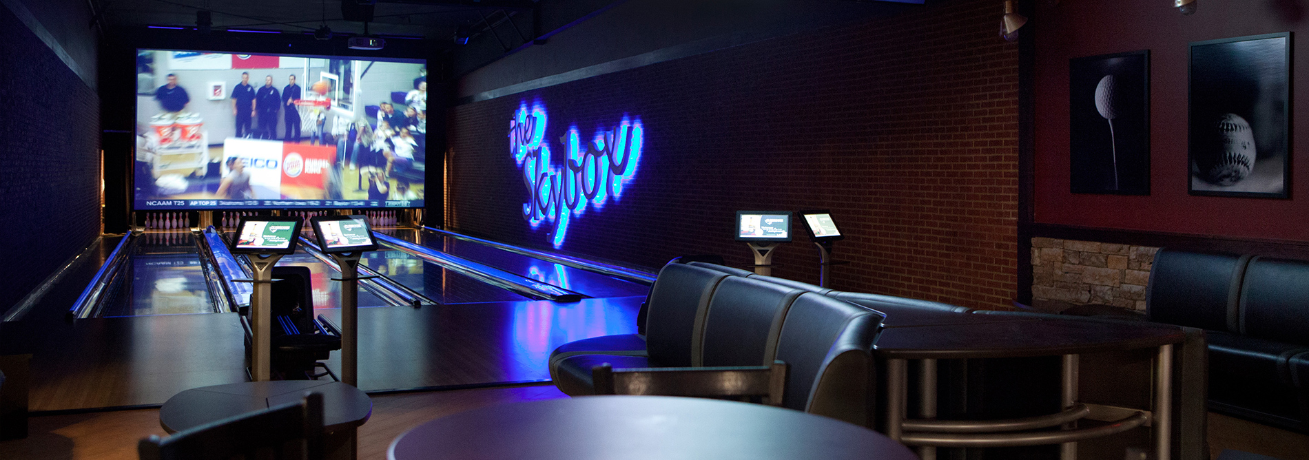 QUBICAAMF-bowling-Family-Entertainment-Center-The-Clubhouse-banner.jpg