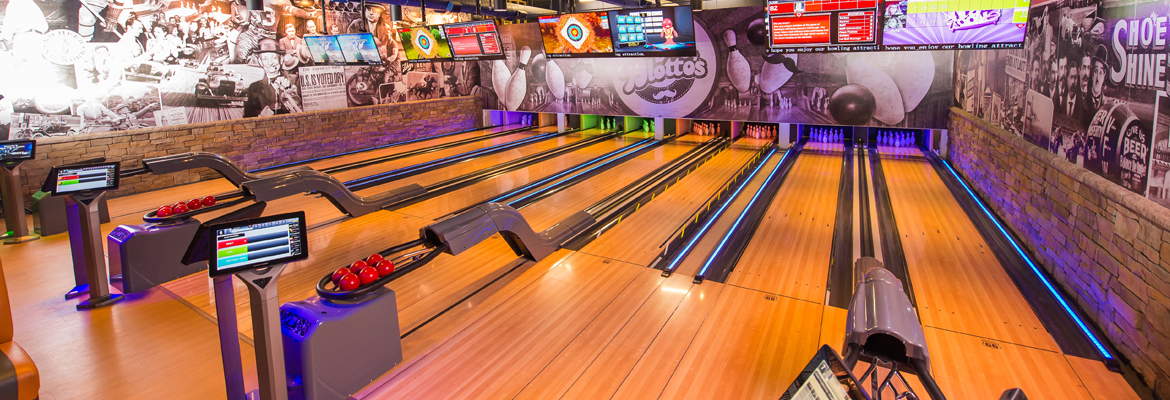 QUBICAAMF-bowling-HWY66-HOOCH-6-BLOTTOS-banner.jpg