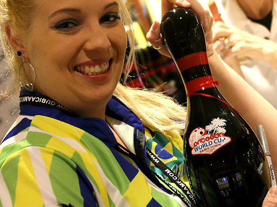 Bowling-QubicaAMF-pins-tropy.jpg