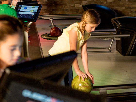 QubicaAMF-bowling-Field-Trips-Youth-Groups-QuickStart.jpg