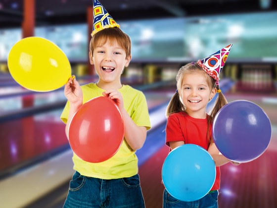 QubicaAMF-bowling-QuickStart-BESXultimate-birthday.jpg