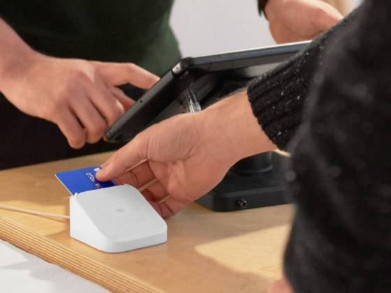 bowling-qubicaamf-conqueror-plus-square-square-payments-features-tile brochures .jpg