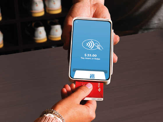 Bowling-QubicaAMF-conqueror-square-Square-Payments-features-tile-2.jpg